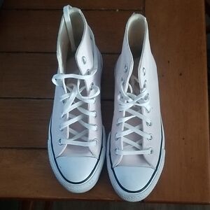 Converse Light Pink High-Top sz6